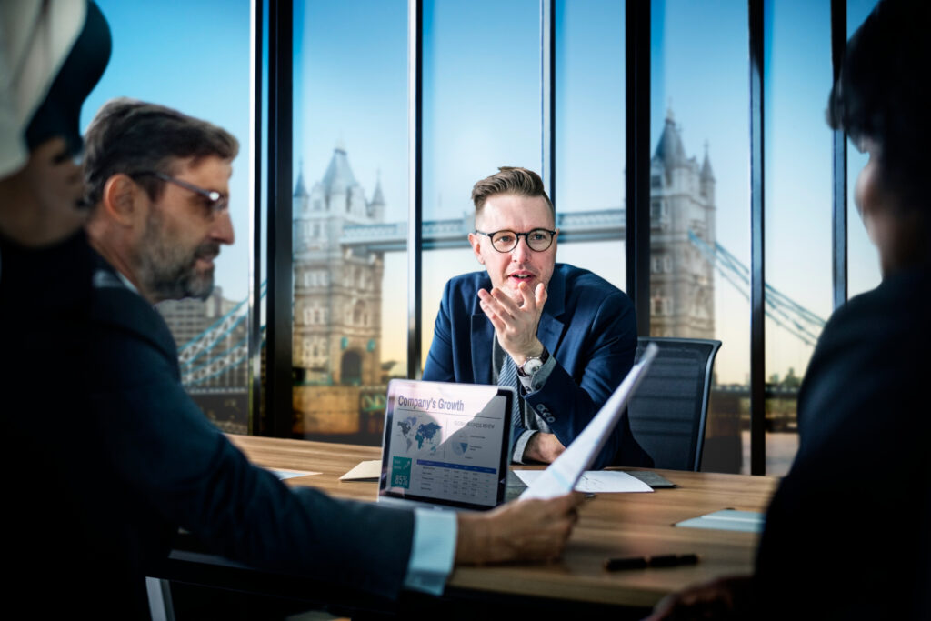 Investimentos no exterior via empresa: quando faz sentido abrir offshore legalmente
